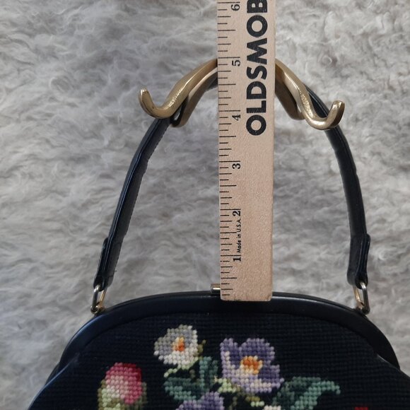 Vintage 1950's Black Tapestry Needlepoint Floral Roses Handbag - Picture 6 of 9